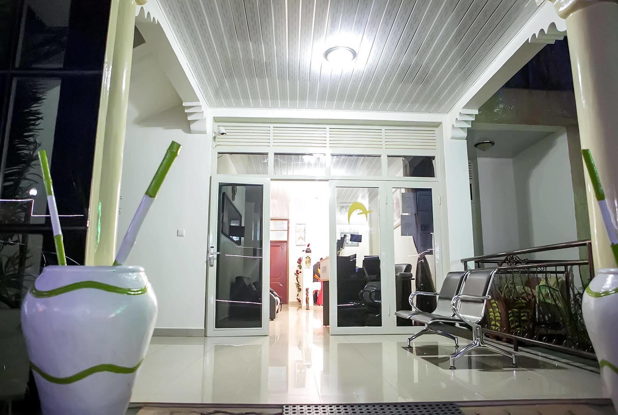 קיגאלי St Augustine Apartment & Hotel מראה חיצוני תמונה