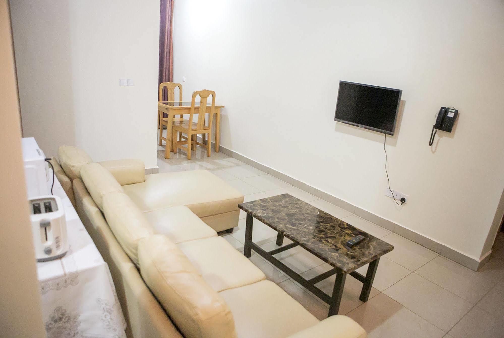 קיגאלי St Augustine Apartment & Hotel מראה חיצוני תמונה