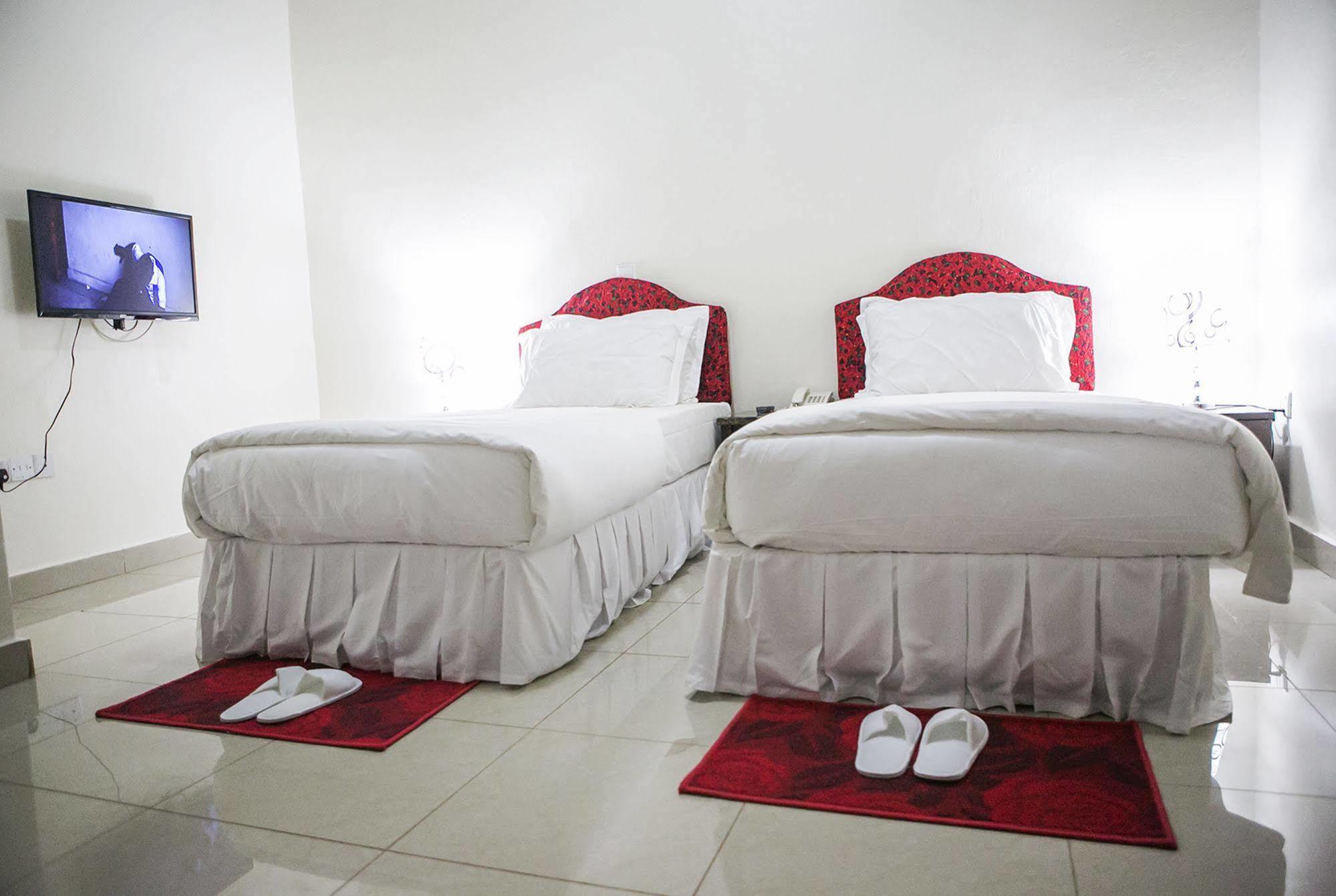 קיגאלי St Augustine Apartment & Hotel מראה חיצוני תמונה