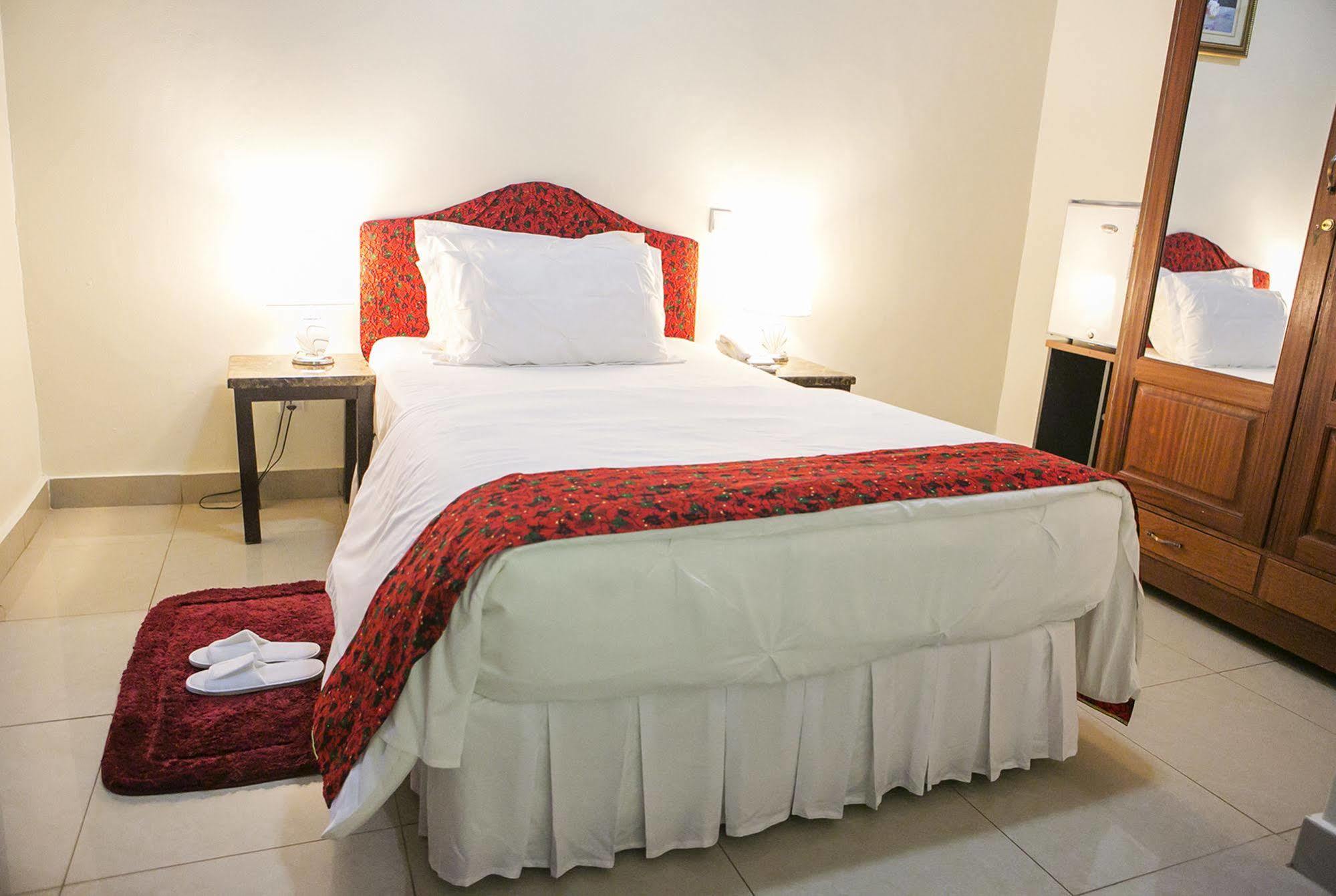 קיגאלי St Augustine Apartment & Hotel מראה חיצוני תמונה